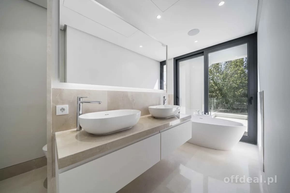 Zdjęcie 13: Dom, 5 pokoje, 350 m², Marbella