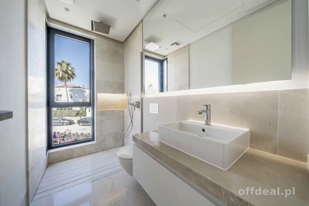Zdjęcie 12: Dom, 5 pokoje, 350 m², Marbella