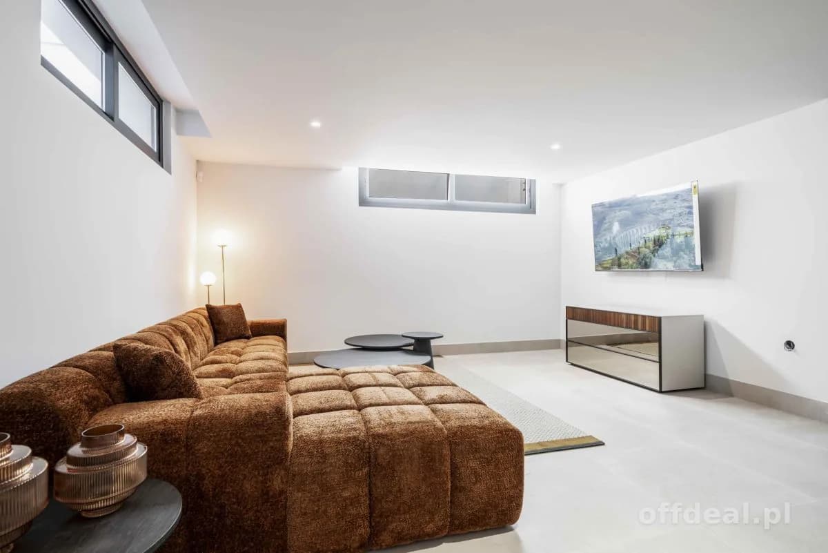Zdjęcie 16: Dom, 5 pokoje, 350 m², Marbella