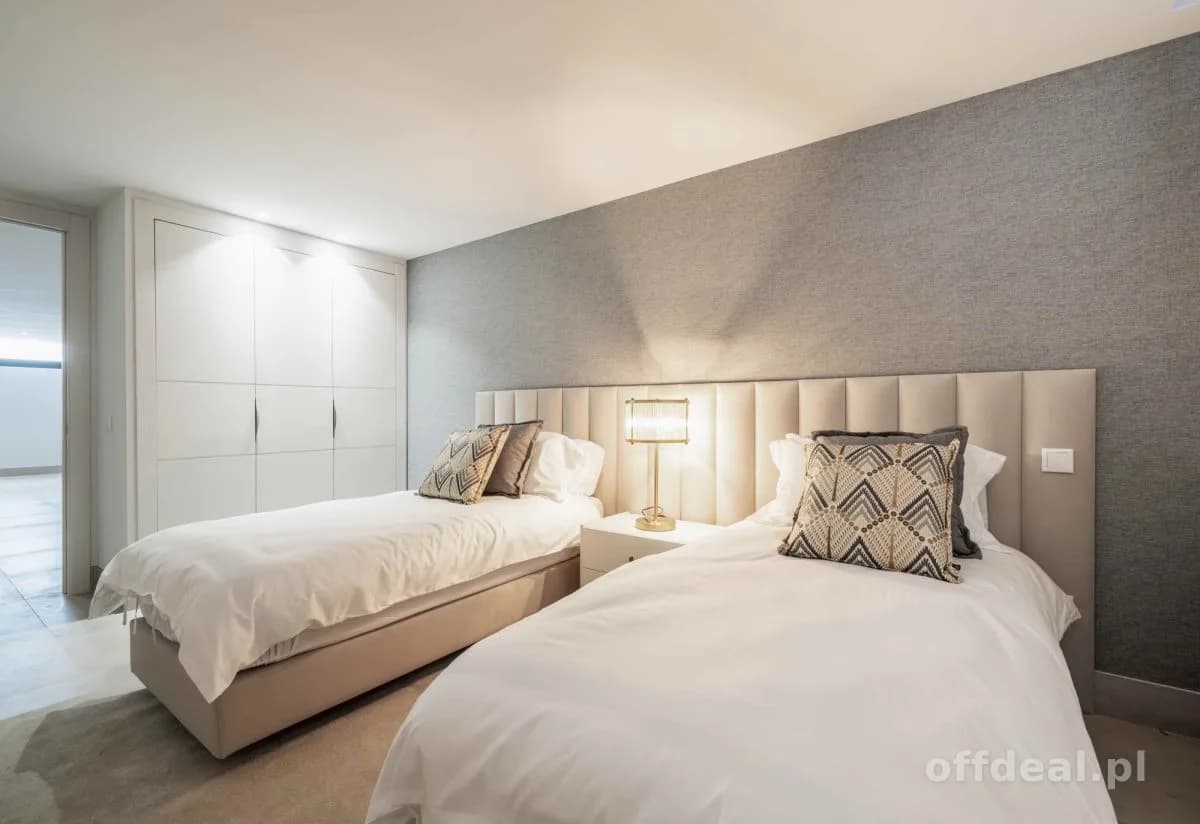 Zdjęcie 15: Dom, 5 pokoje, 350 m², Marbella