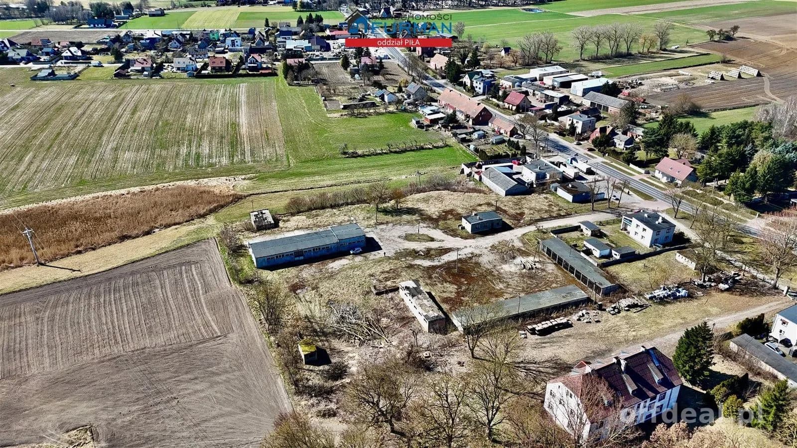 Działka usługowa zabudowana, Luchowo