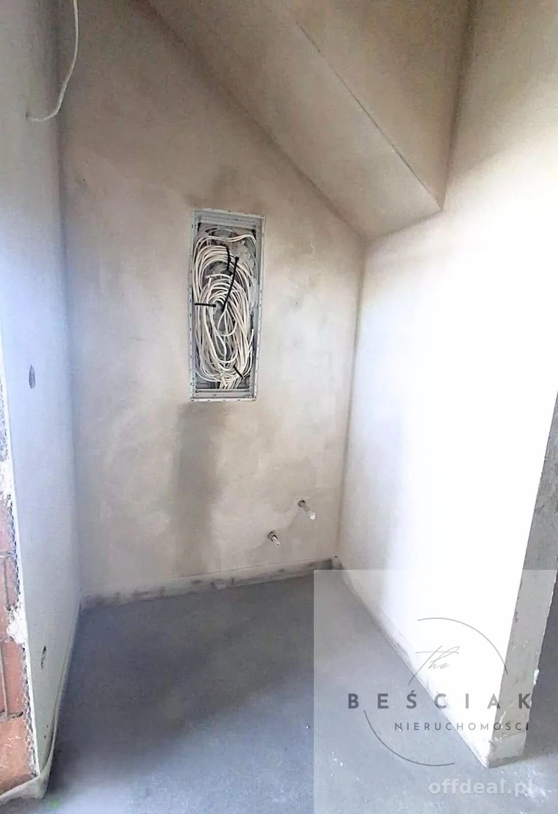 NOWA INWESTYCJA – NOWOCZESNE MIESZKANIE NA PARTERZE
Z OGRÓDKIEM – ZABUDOWA SZEREGOWA, TARNÓW–MOŚCICE