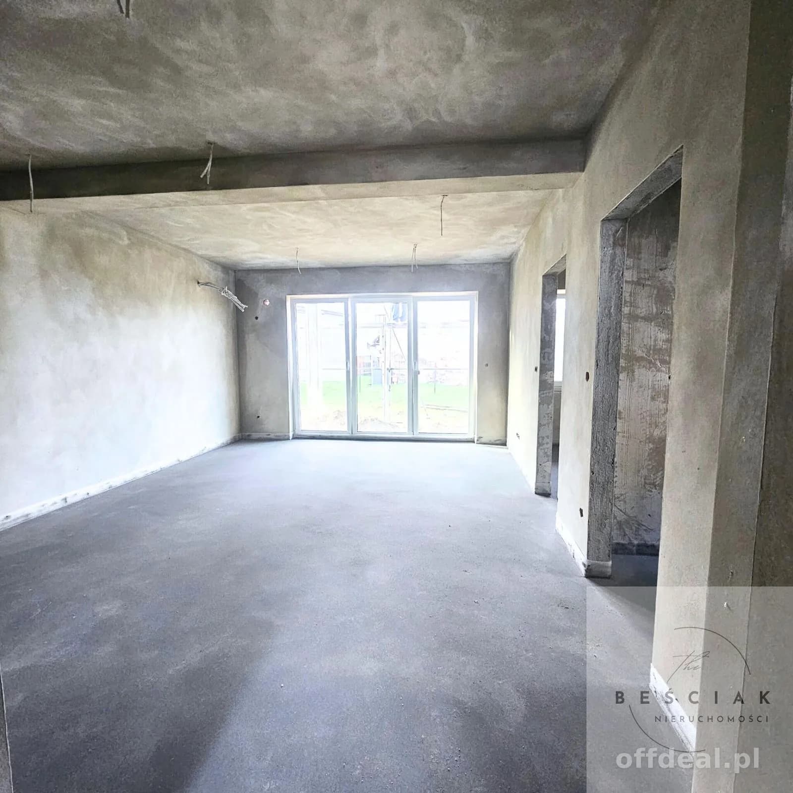 NOWA INWESTYCJA – NOWOCZESNE MIESZKANIE NA PARTERZE
Z OGRÓDKIEM – ZABUDOWA SZEREGOWA, TARNÓW–MOŚCICE