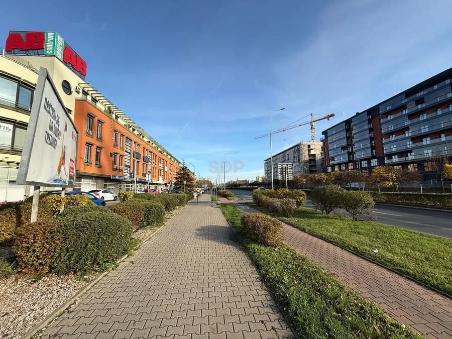 Lokal usługowy przy al. Armii Krajowej / 10 minut od PKP