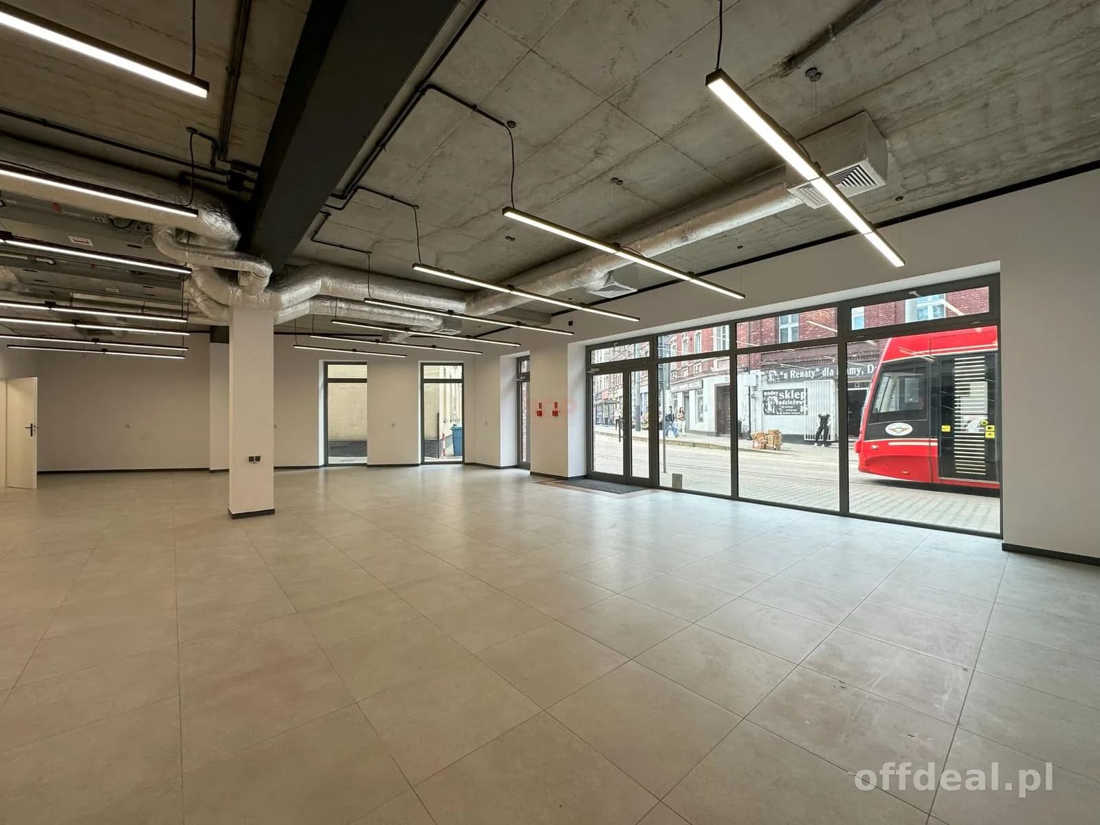 Kamienica z lokalem i mieszkaniami | Katowice